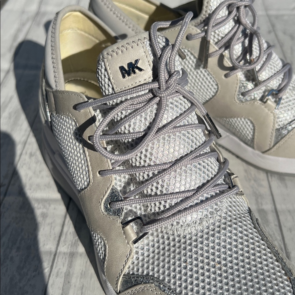 Michael Kors | Liv Trainer Sneakers - Picture 3 of 15